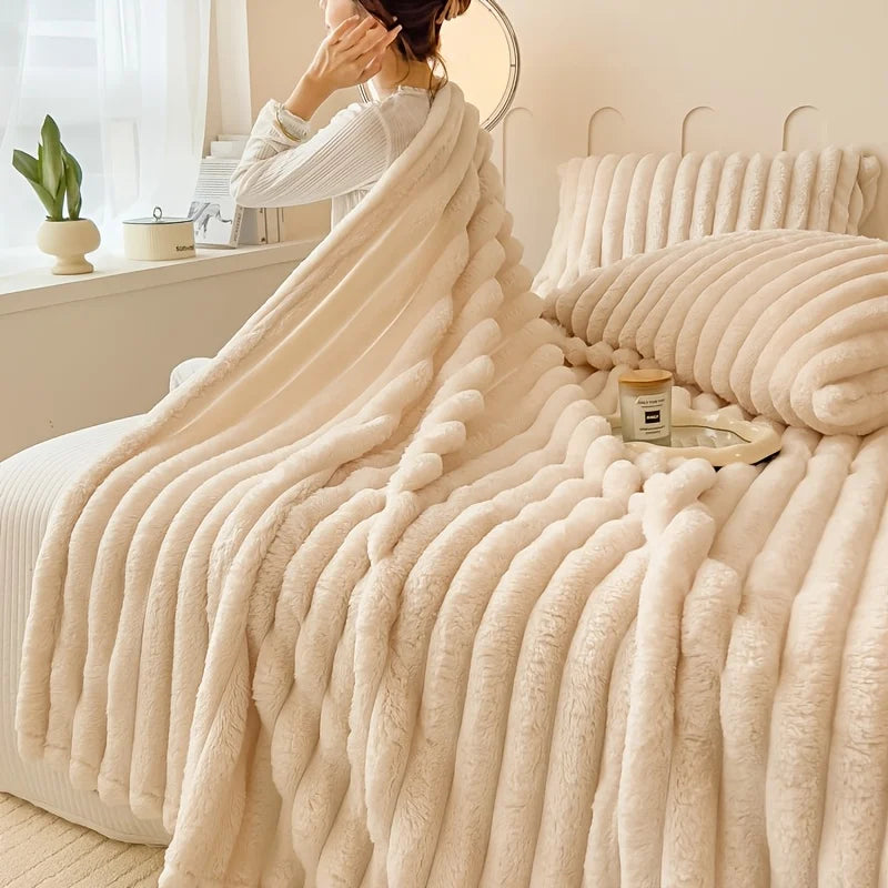 Luxury Soft Faux Rabbit Fur Throw Blanket Fluffy Warm Solid Color Plush Blanket for Sofa Bed Single Double Spring Autumn Plaid
